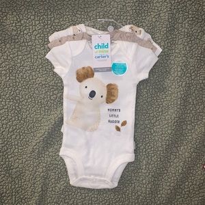 Cute newborn onesie set